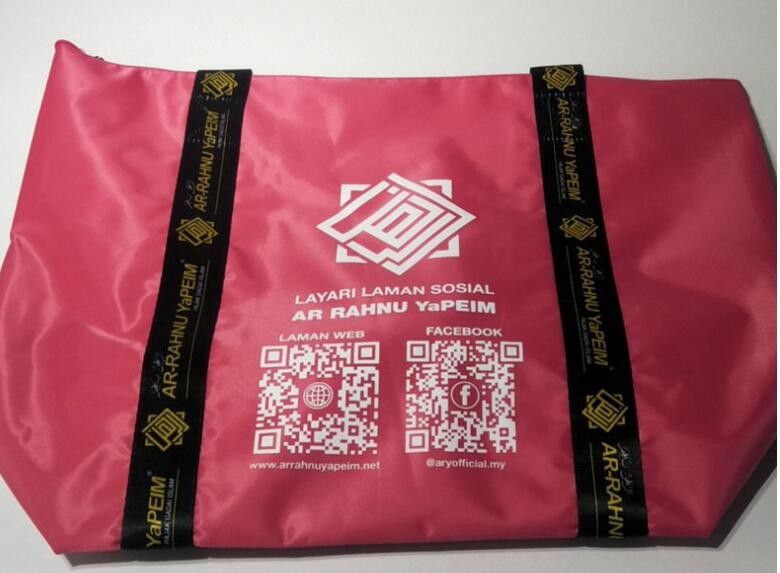 Handtasche mit Wärmedämmung LunchpaketGrundstein für die Entwicklung von Unternehmen der Schwerindustrie gelegt