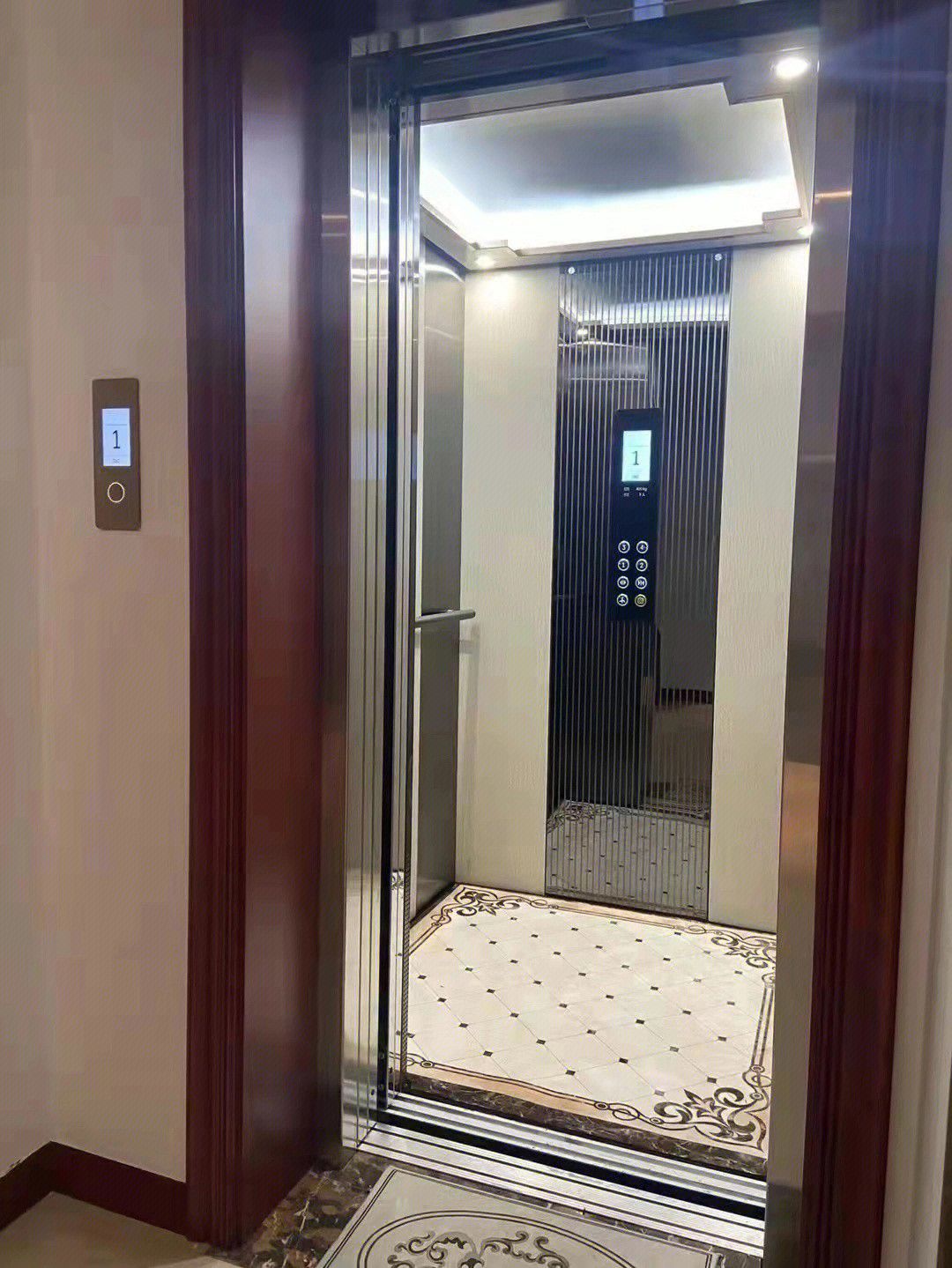 PabiannisCommercial elevators, small elevatorsMaterial selection