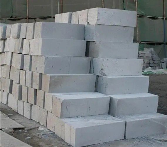 Ningjin.toclaved beluchtend betonblokHet weer is helder, de spotprijs verzwakt eerst en stijgt vervolgens
